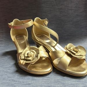 Sofft Brand Metallic Gold Leather Party Heels Size 10 M